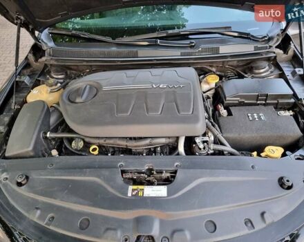Крайслер 200, об'ємом двигуна 3.6 л та пробігом 74 тис. км за 16200 $, фото 8 на Automoto.ua