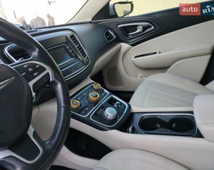 Крайслер 200, объемом двигателя 2.4 л и пробегом 117 тыс. км за 8500 $, фото 4 на Automoto.ua