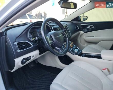 Крайслер 200, объемом двигателя 2.4 л и пробегом 117 тыс. км за 8500 $, фото 5 на Automoto.ua