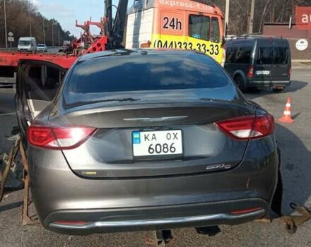 Крайслер 200, объемом двигателя 2.4 л и пробегом 200 тыс. км за 2500 $, фото 1 на Automoto.ua