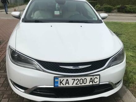 Крайслер 200 2015 в Киеве на Automoto.ua Крайслер 200, объемом двигателя 3.6 л и пробегом 135 тыс. км за 14500 $, фото 1 на Automoto.ua