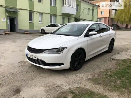 Крайслер 200, объемом двигателя 2.36 л и пробегом 125 тыс. км за 8800 $, фото 1 на Automoto.ua