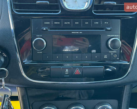 Сірий Крайслер 200, об'ємом двигуна 2.36 л та пробігом 145 тис. км за 6999 $, фото 15 на Automoto.ua