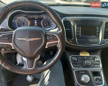 Сірий Крайслер 200, об'ємом двигуна 2.36 л та пробігом 199 тис. км за 8100 $, фото 11 на Automoto.ua