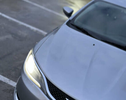 Серый Крайслер 200, объемом двигателя 2.4 л и пробегом 200 тыс. км за 8500 $, фото 11 на Automoto.ua