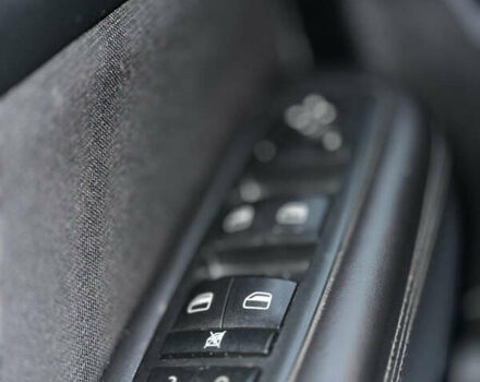 Серый Крайслер 200, объемом двигателя 2.4 л и пробегом 200 тыс. км за 8500 $, фото 23 на Automoto.ua