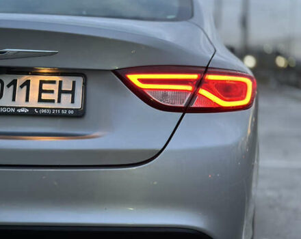 Серый Крайслер 200, объемом двигателя 2.4 л и пробегом 200 тыс. км за 8500 $, фото 5 на Automoto.ua