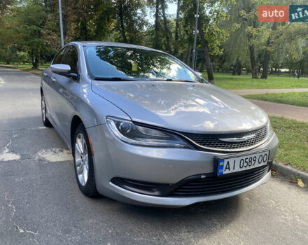 Серый Крайслер 200, объемом двигателя 2.36 л и пробегом 224 тыс. км за 8900 $, фото 8 на Automoto.ua
