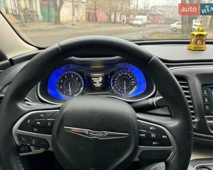 Крайслер 200 2014 в Николаеве на Automoto.ua Серый Крайслер 200, объемом двигателя 2.4 л и пробегом 250 тыс. км за 8500 $, фото 1 на Automoto.ua