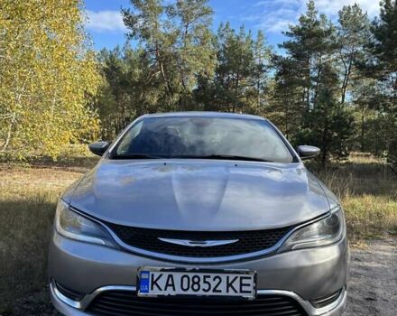 Серый Крайслер 200, объемом двигателя 2.36 л и пробегом 202 тыс. км за 8700 $, фото 9 на Automoto.ua