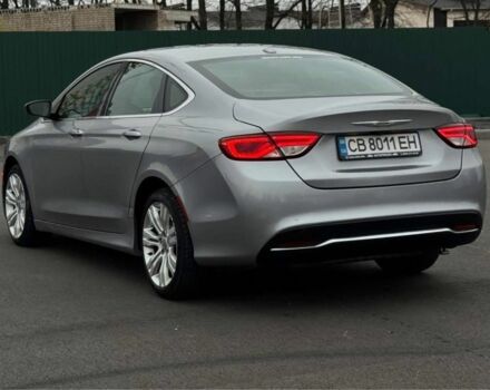 Сірий Крайслер 200, об'ємом двигуна 2.4 л та пробігом 250 тис. км за 6900 $, фото 4 на Automoto.ua