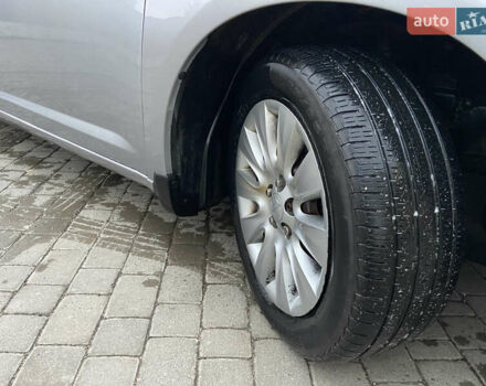 Крайслер 200 2014 в Дубно на Automoto.ua Серый Крайслер 200, объемом двигателя 2.36 л и пробегом 78 тыс. км за 8900 $, фото 5 на Automoto.ua