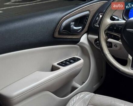 Сірий Крайслер 200, об'ємом двигуна 3.61 л та пробігом 184 тис. км за 12600 $, фото 31 на Automoto.ua