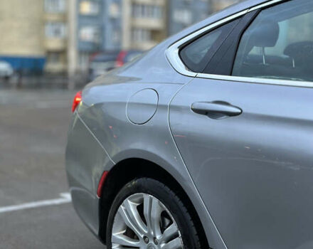 Серый Крайслер 200, объемом двигателя 2.4 л и пробегом 200 тыс. км за 8500 $, фото 8 на Automoto.ua