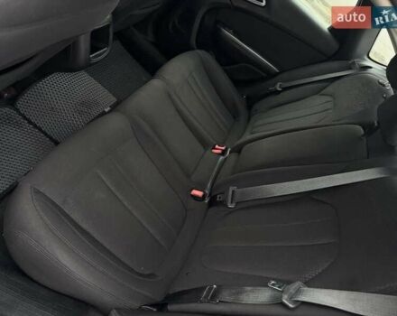 Сірий Крайслер 200, об'ємом двигуна 2.4 л та пробігом 270 тис. км за 6900 $, фото 8 на Automoto.ua