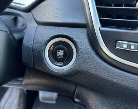 Серый Крайслер 200, объемом двигателя 2.36 л и пробегом 202 тыс. км за 8700 $, фото 19 на Automoto.ua