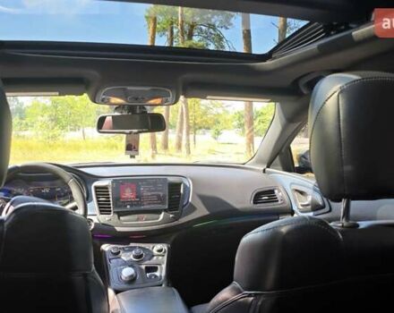 Серый Крайслер 200, объемом двигателя 2.4 л и пробегом 195 тыс. км за 10900 $, фото 19 на Automoto.ua