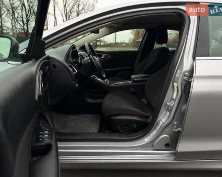 Сірий Крайслер 200, об'ємом двигуна 2.4 л та пробігом 270 тис. км за 6900 $, фото 6 на Automoto.ua