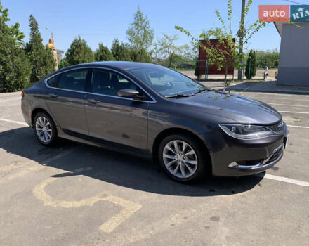 Серый Крайслер 200, объемом двигателя 2.36 л и пробегом 205 тыс. км за 9800 $, фото 1 на Automoto.ua