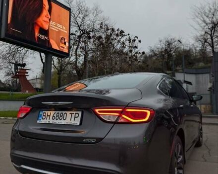 Серый Крайслер 200, объемом двигателя 2.4 л и пробегом 173 тыс. км за 10300 $, фото 3 на Automoto.ua