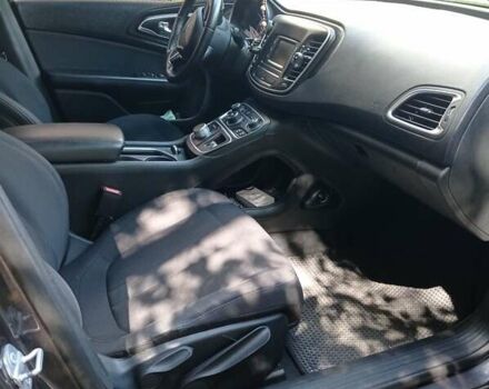 Крайслер 200 2014 в Киеве на Automoto.ua Серый Крайслер 200, объемом двигателя 2.36 л и пробегом 187 тыс. км за 9100 $, фото 5 на Automoto.ua