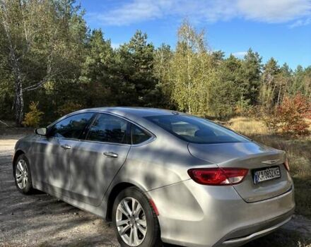 Серый Крайслер 200, объемом двигателя 2.36 л и пробегом 202 тыс. км за 8700 $, фото 6 на Automoto.ua