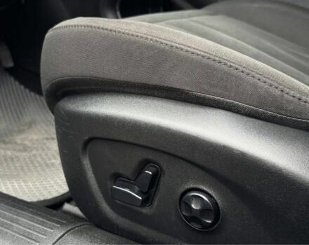 Сірий Крайслер 200, об'ємом двигуна 2.4 л та пробігом 250 тис. км за 6900 $, фото 13 на Automoto.ua