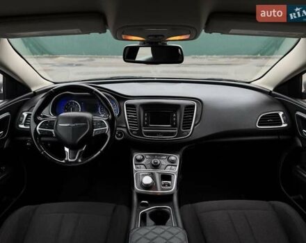 Сірий Крайслер 200, об'ємом двигуна 2.4 л та пробігом 270 тис. км за 6900 $, фото 9 на Automoto.ua