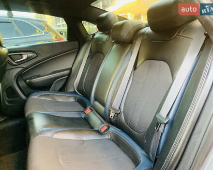 Серый Крайслер 200, объемом двигателя 2.36 л и пробегом 111 тыс. км за 10200 $, фото 60 на Automoto.ua