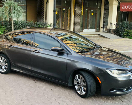 Серый Крайслер 200, объемом двигателя 2.36 л и пробегом 111 тыс. км за 10200 $, фото 21 на Automoto.ua