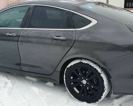 Сірий Крайслер 200, об'ємом двигуна 2.4 л та пробігом 230 тис. км за 8600 $, фото 6 на Automoto.ua