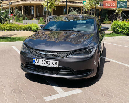 Серый Крайслер 200, объемом двигателя 2.36 л и пробегом 111 тыс. км за 10200 $, фото 2 на Automoto.ua