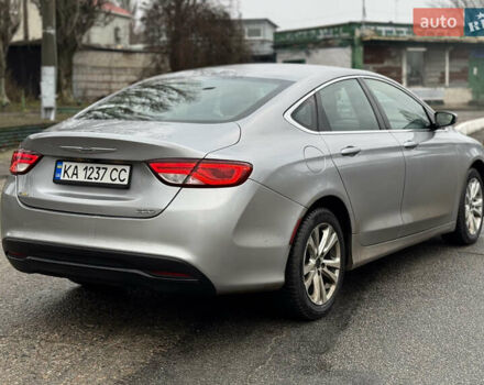 Серый Крайслер 200, объемом двигателя 2.36 л и пробегом 278 тыс. км за 6900 $, фото 3 на Automoto.ua