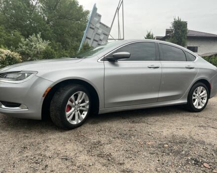 Серый Крайслер 200, объемом двигателя 2.4 л и пробегом 280 тыс. км за 8500 $, фото 5 на Automoto.ua