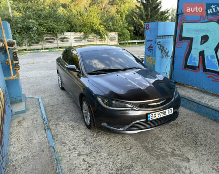 Сірий Крайслер 200, об'ємом двигуна 2.36 л та пробігом 141 тис. км за 10300 $, фото 9 на Automoto.ua