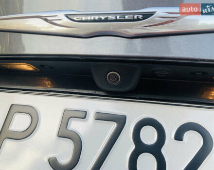 Серый Крайслер 200, объемом двигателя 2.36 л и пробегом 111 тыс. км за 10200 $, фото 42 на Automoto.ua