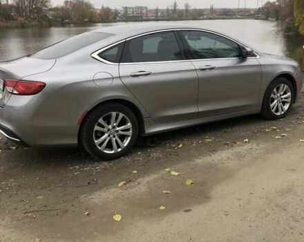 Сірий Крайслер 200, об'ємом двигуна 2.36 л та пробігом 261 тис. км за 8600 $, фото 2 на Automoto.ua