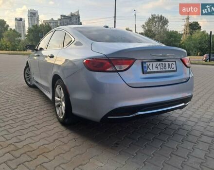 Серый Крайслер 200, объемом двигателя 2.36 л и пробегом 273 тыс. км за 7900 $, фото 5 на Automoto.ua