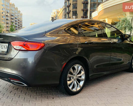 Серый Крайслер 200, объемом двигателя 2.36 л и пробегом 111 тыс. км за 10200 $, фото 37 на Automoto.ua