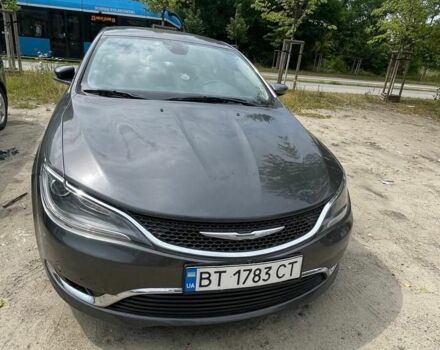 Серый Крайслер 200, объемом двигателя 2.4 л и пробегом 198 тыс. км за 9800 $, фото 4 на Automoto.ua