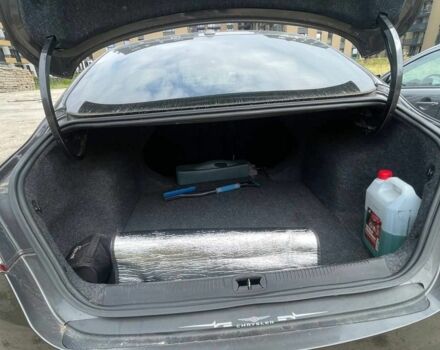 Серый Крайслер 200, объемом двигателя 2.4 л и пробегом 198 тыс. км за 9800 $, фото 6 на Automoto.ua