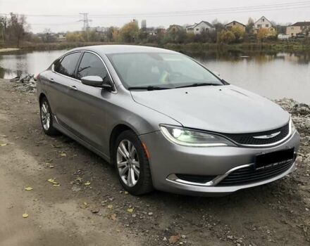 Сірий Крайслер 200, об'ємом двигуна 2.36 л та пробігом 261 тис. км за 8600 $, фото 1 на Automoto.ua