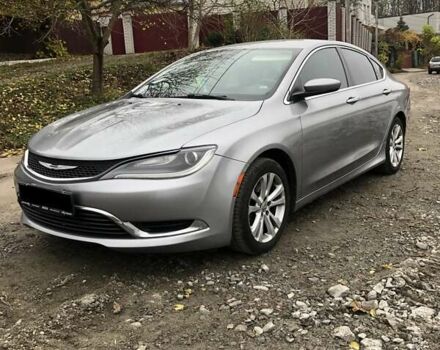 Сірий Крайслер 200, об'ємом двигуна 2.36 л та пробігом 261 тис. км за 8600 $, фото 6 на Automoto.ua