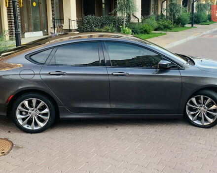 Серый Крайслер 200, объемом двигателя 2.36 л и пробегом 111 тыс. км за 10200 $, фото 25 на Automoto.ua