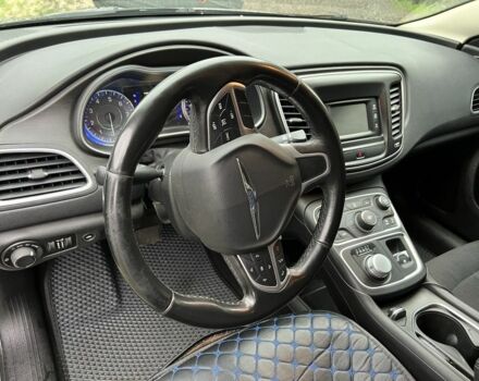 Серый Крайслер 200, объемом двигателя 2.4 л и пробегом 280 тыс. км за 8500 $, фото 8 на Automoto.ua