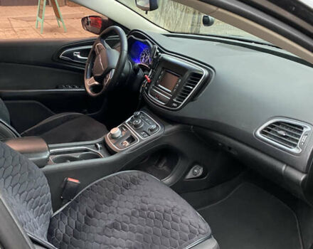 Сірий Крайслер 200, об'ємом двигуна 2.36 л та пробігом 257 тис. км за 9600 $, фото 11 на Automoto.ua