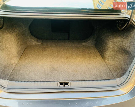 Серый Крайслер 200, объемом двигателя 2.36 л и пробегом 111 тыс. км за 10200 $, фото 69 на Automoto.ua