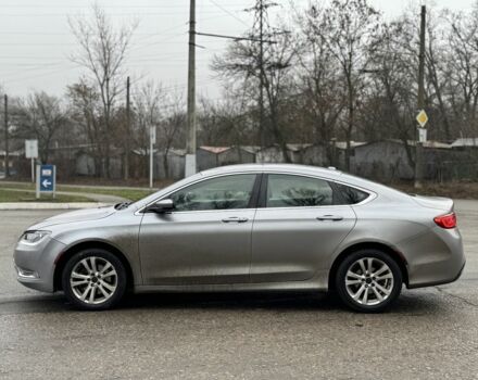 Серый Крайслер 200, объемом двигателя 2.4 л и пробегом 250 тыс. км за 6900 $, фото 4 на Automoto.ua