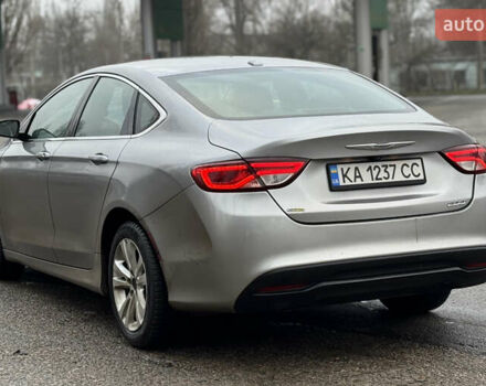 Серый Крайслер 200, объемом двигателя 2.36 л и пробегом 278 тыс. км за 6900 $, фото 1 на Automoto.ua