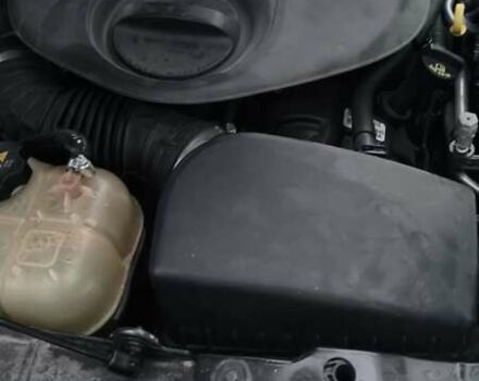 Серый Крайслер 200, объемом двигателя 3.6 л и пробегом 206 тыс. км за 12000 $, фото 10 на Automoto.ua